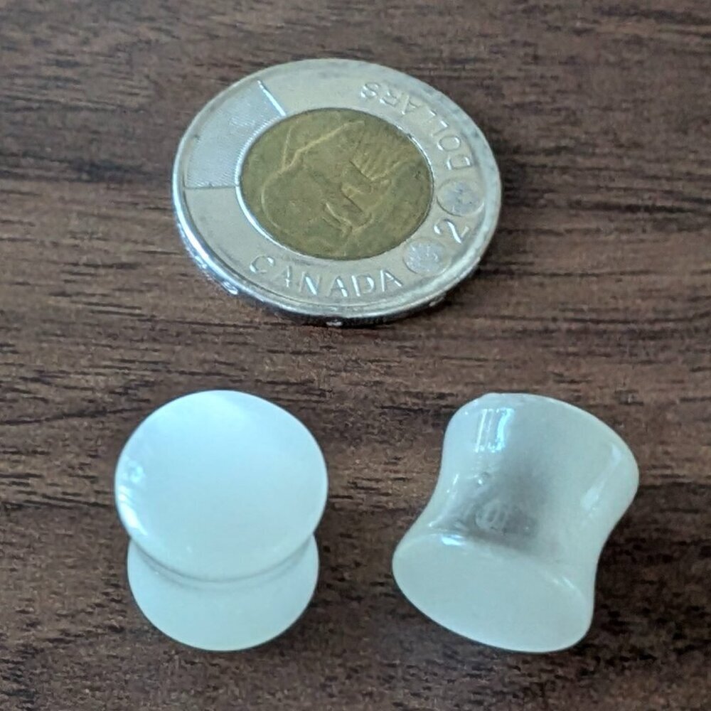Pearlescent Opaque Solid Stone ½” Plugs - Picture 1 of 1